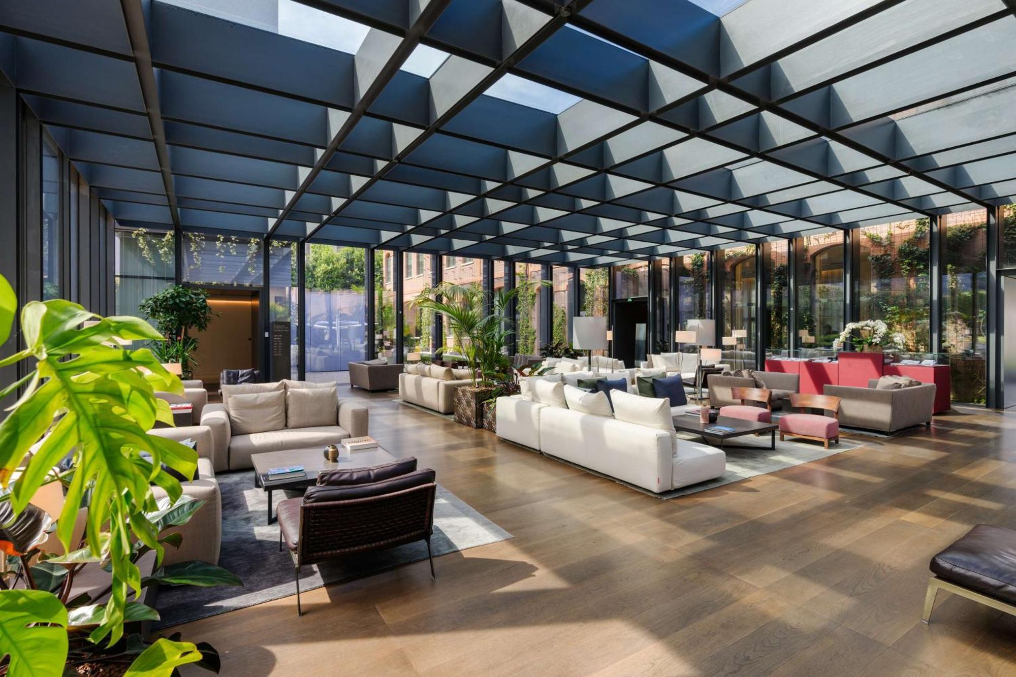 Hilton Côme