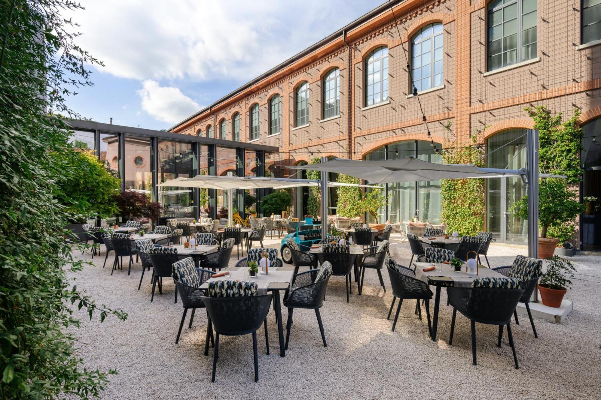 Hilton Côme